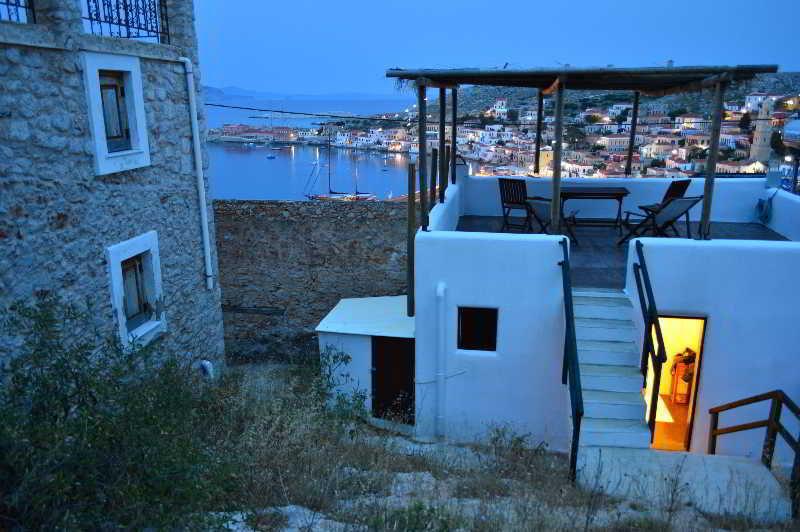 Atlantis Houses Chalki Town Buitenkant foto